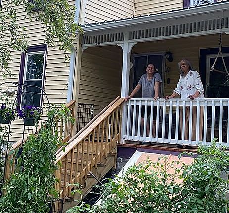 2nd image of 209 S Corn St