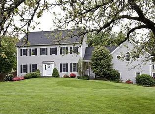 2 Barrymeade Dr, Lexington, MA 02421