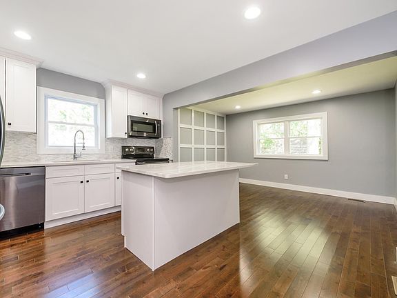 5th image of 63 Haynes Ave