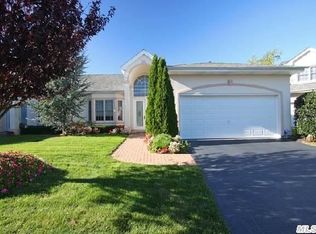 302 Madeira Blvd, Melville, NY 11747