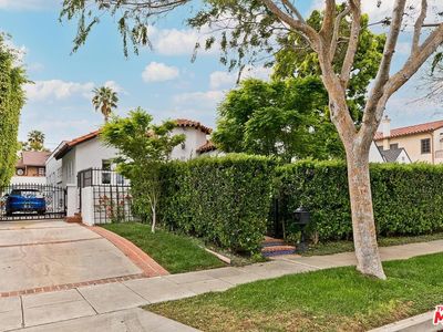 237 S Almont Dr, Beverly Hills, CA, 90211