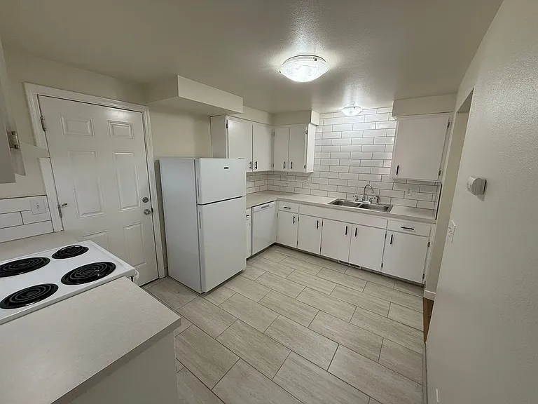 730 Rhododendron St #2745 — Photo 13
