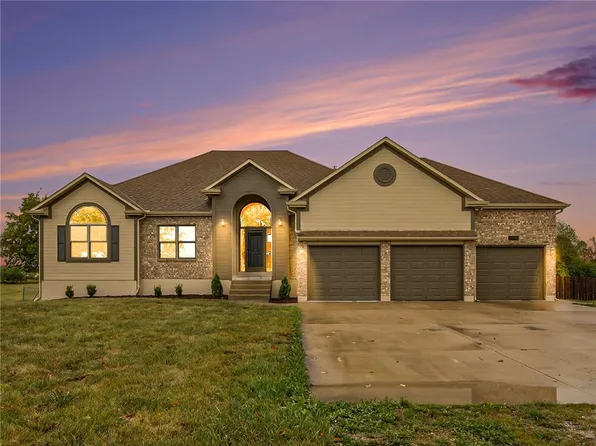 23705 S State Route C, Peculiar, MO 64078