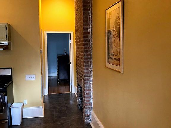 3rd image of 525 Napoleon Ave