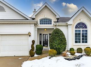 24 Ardsleigh Pl, Monroe Township, NJ 08831