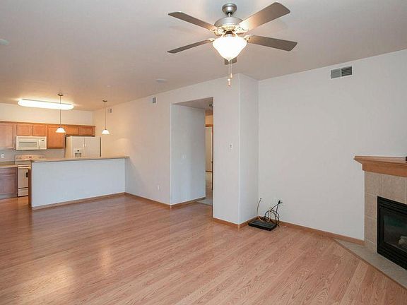 3rd image of 200 Sadler Ln APT 304