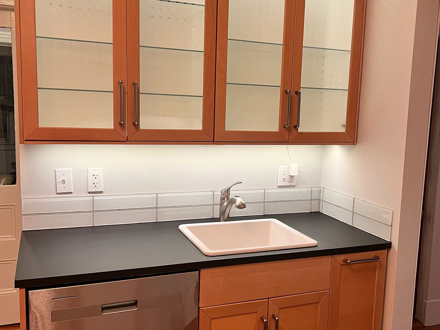 1 bed, 735 sqft, $2,800 — Photo 3