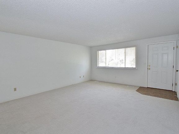 3rd image of 2419 Colorado Ave