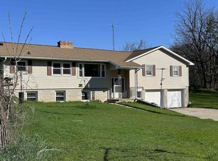 S11153 Cassel Rd, Sauk City, WI 53583
