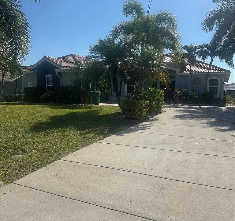 2nd image of 4311 SW 25th Pl