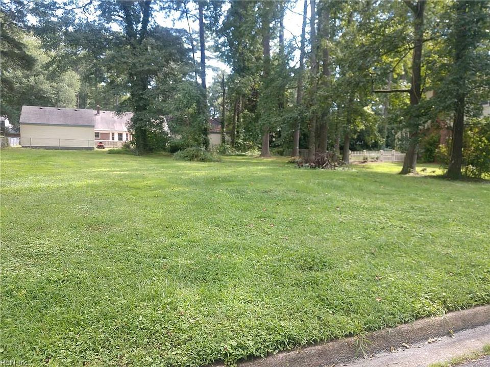 2nd image of 507 Southfield Dr