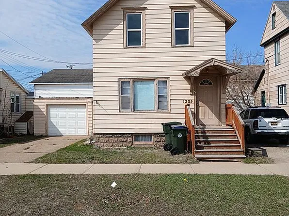 1304 1st Ave N, Escanaba, MI 49829