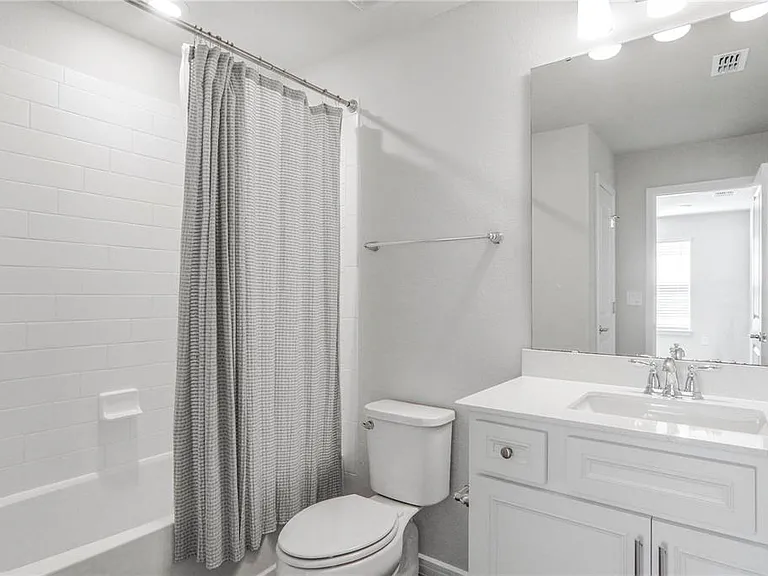 14025 Kauai Dr — Photo 28