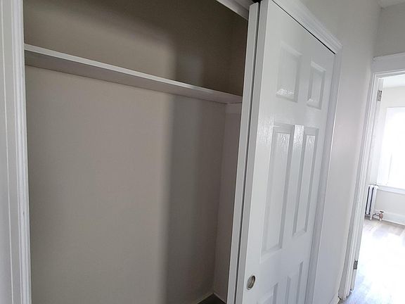 4th image of 84 Long St #1R
