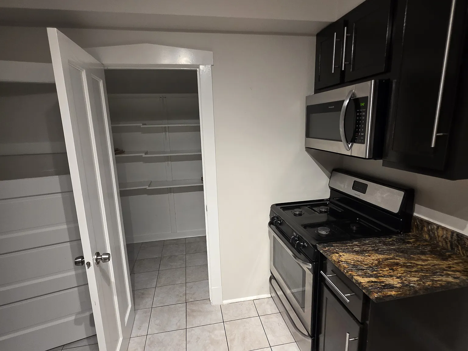2 bed, $1,450 — Photo 3