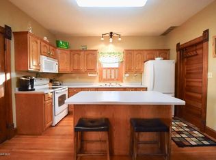 403 3rd Ave, Goodhue, MN 55027