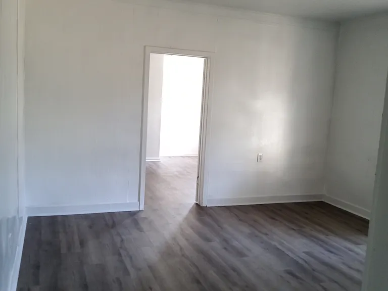 2326 Cherry St — Photo 5