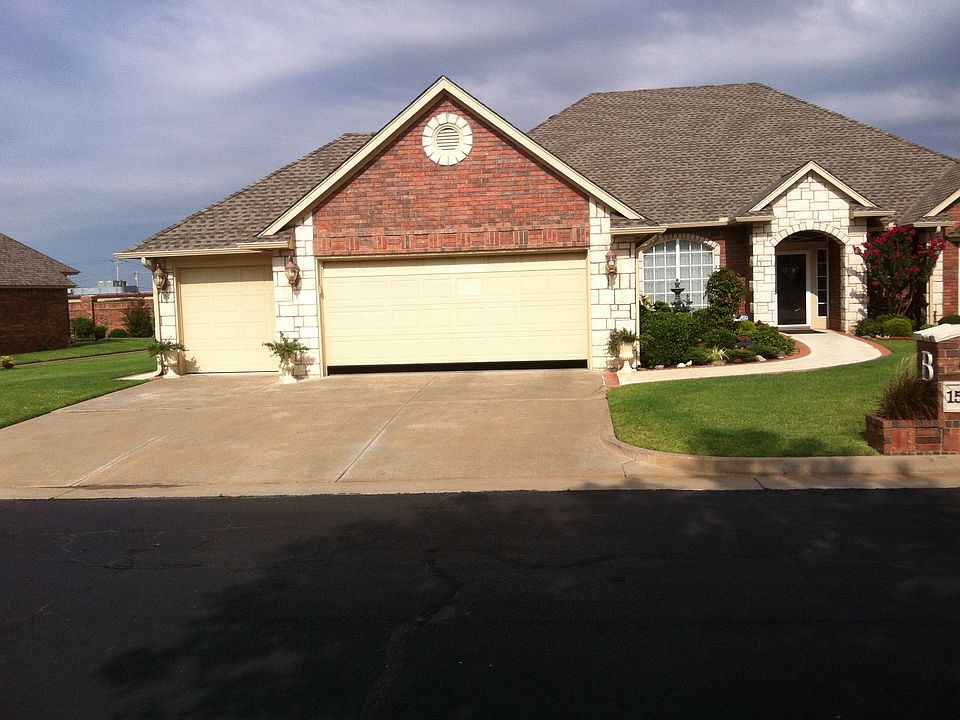 2nd image of 15209 Rocky Mountain Dr