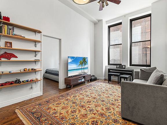 2nd image of 65 Nassau St APT 3C