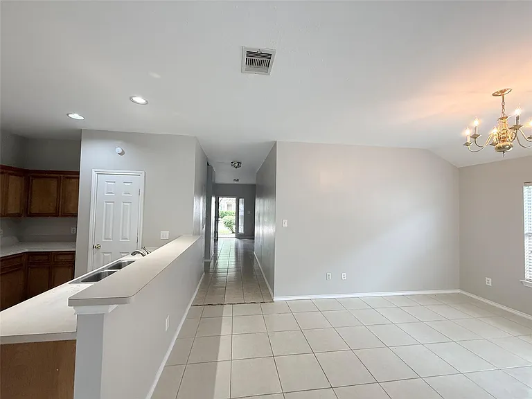 12818 Magenta Oaks Dr — Photo 24