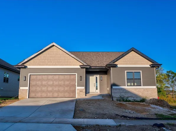 2012 Besra Dr, Verona, WI 53593