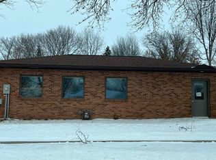 403 W Prospect St, New Hampton, IA 50659