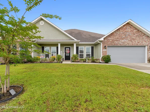 10620 Chapelwood Dr, Gulfport, MS 39503