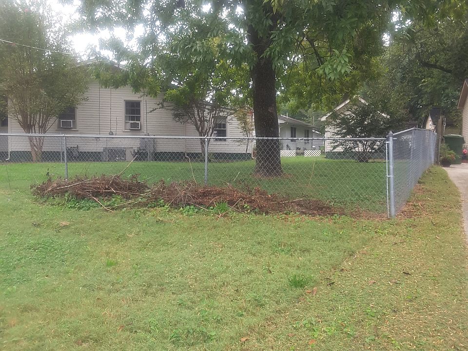 2nd image of 4301 Cloverdale Dr NW