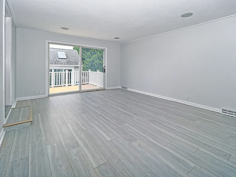 316 Reef Rd — Photo 24