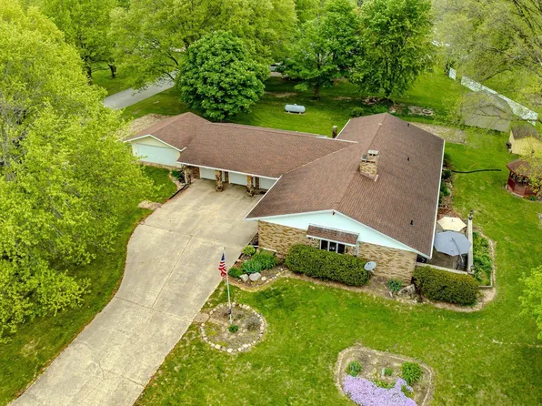 8250 Timber Ln, Lafayette, IN 47905