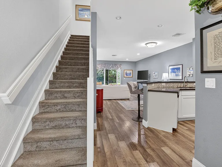 2626 Webb Ave — Photo 4