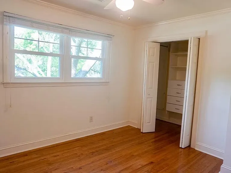 275 N Hobcaw Dr — Photo 8