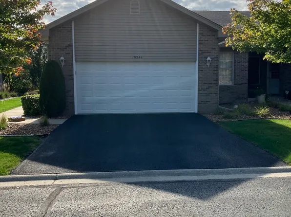 19246 104th Ave, Mokena, IL 60448