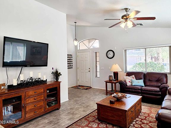 5th image of 43427 W CHISHOLM Drive