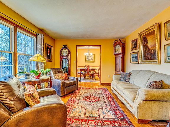5th image of 2722 Forest Oak Dr