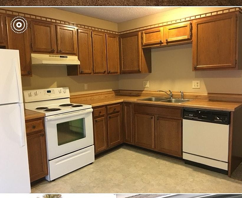 Kitchen/built in microwave