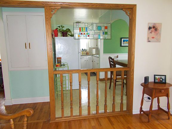 5th image of 99 E 35th St