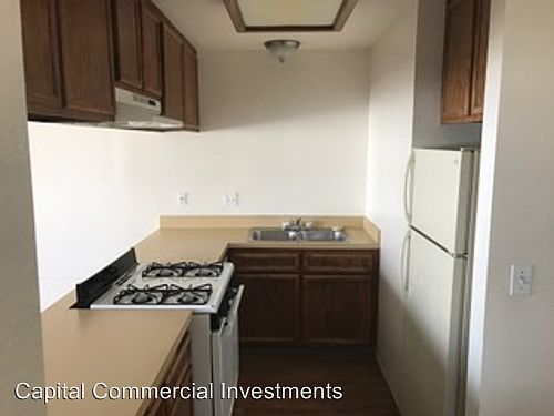 3rd image of 989 Donax Ave