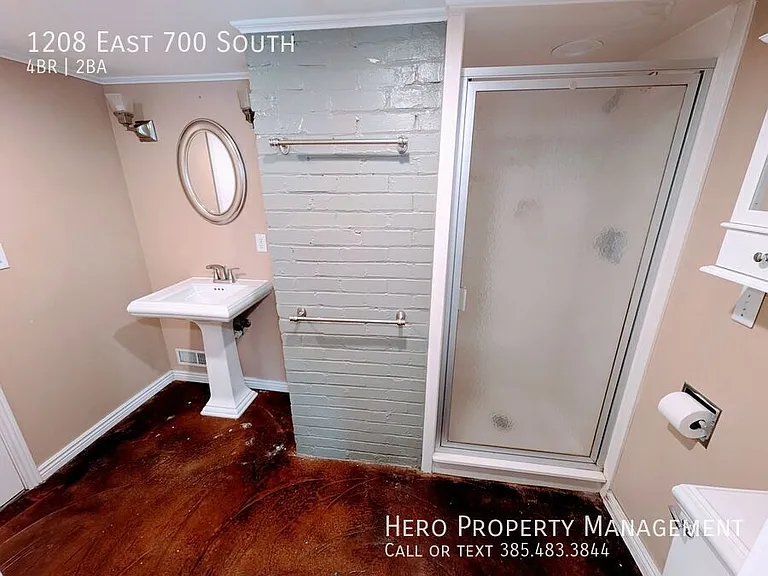 1208 E 700 S — Photo 21