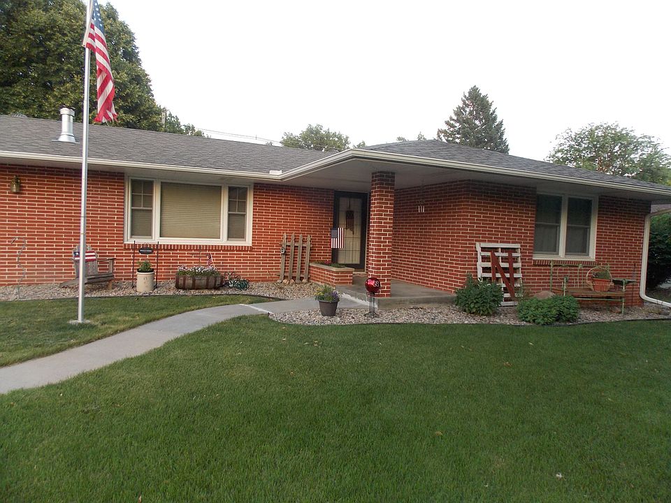 1st image of 1258 N 6th St