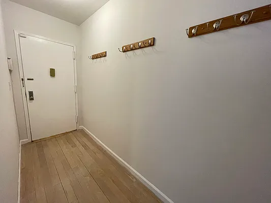 Rented by E Realty International Corp | media 8