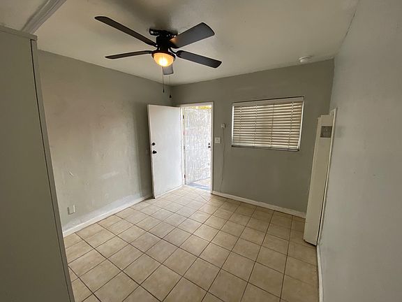 4th image of 8417 3/4 S San Pedro St #3/4
