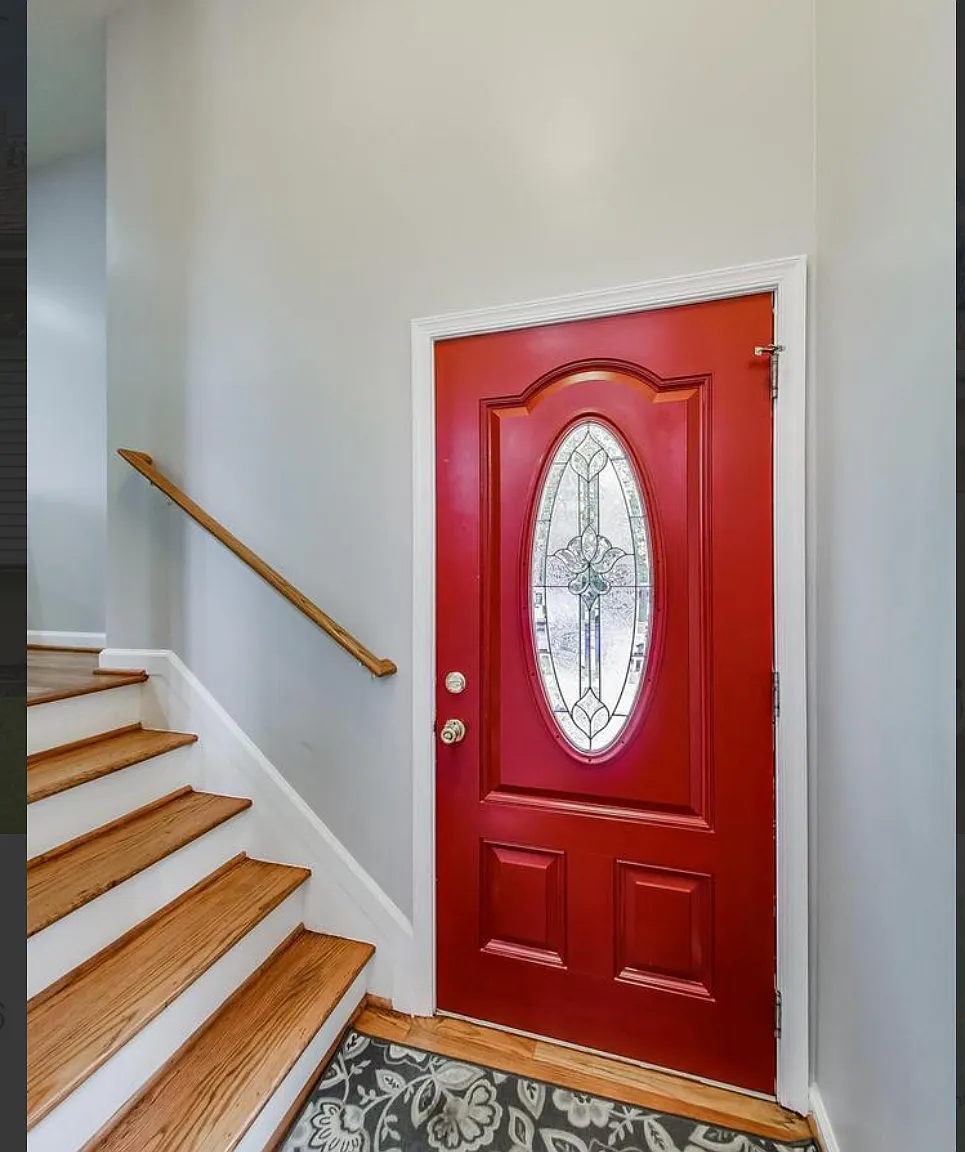 2 bed, 1600 sqft, $1,950 — Photo 2