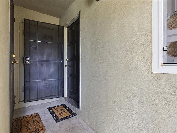 5th image of 3596 Payne Ave APT 2