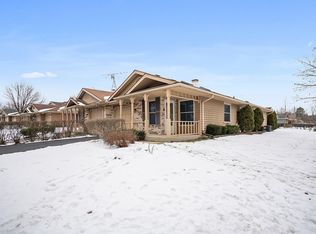 210 Pier Ave, Naperville, IL