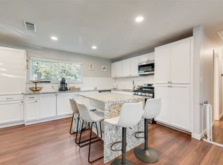 756 Briarwood Ln, Hurst, TX 76053