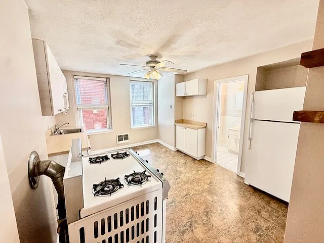 2 Baldwin Pl #3L — Photo 7