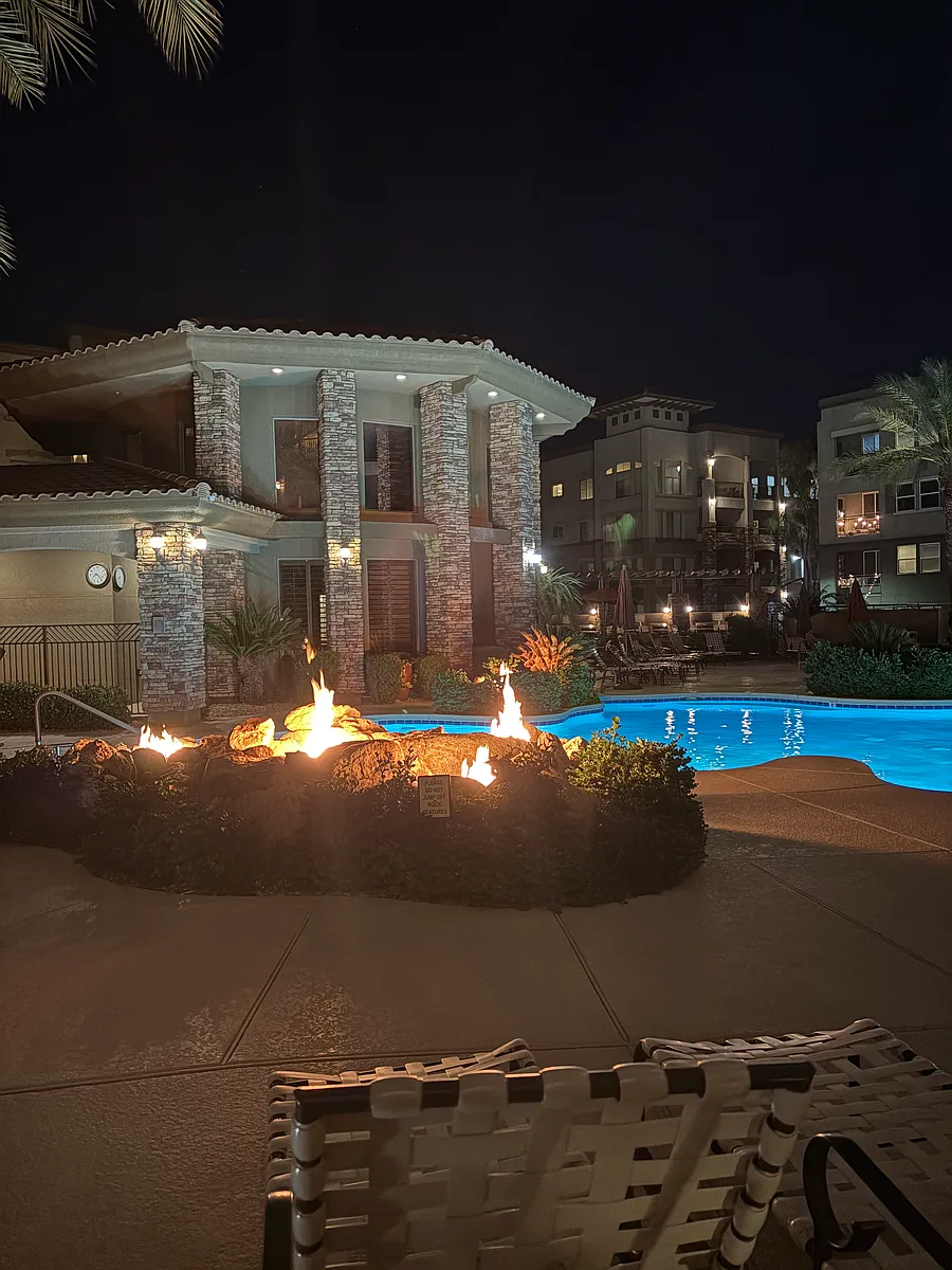 Building Photo - 5450 E Deer Valley Dr #2205