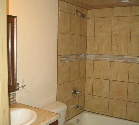 4th image of 2100 Anita Dr