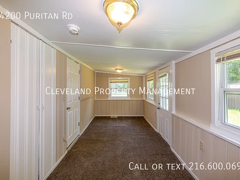 24200 Puritan Rd — Photo 19